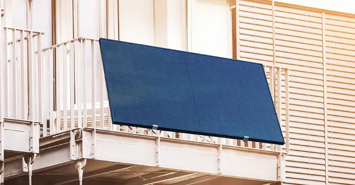 Enel Sun Plug&Play fotovoltaico da appartamento staffa corta